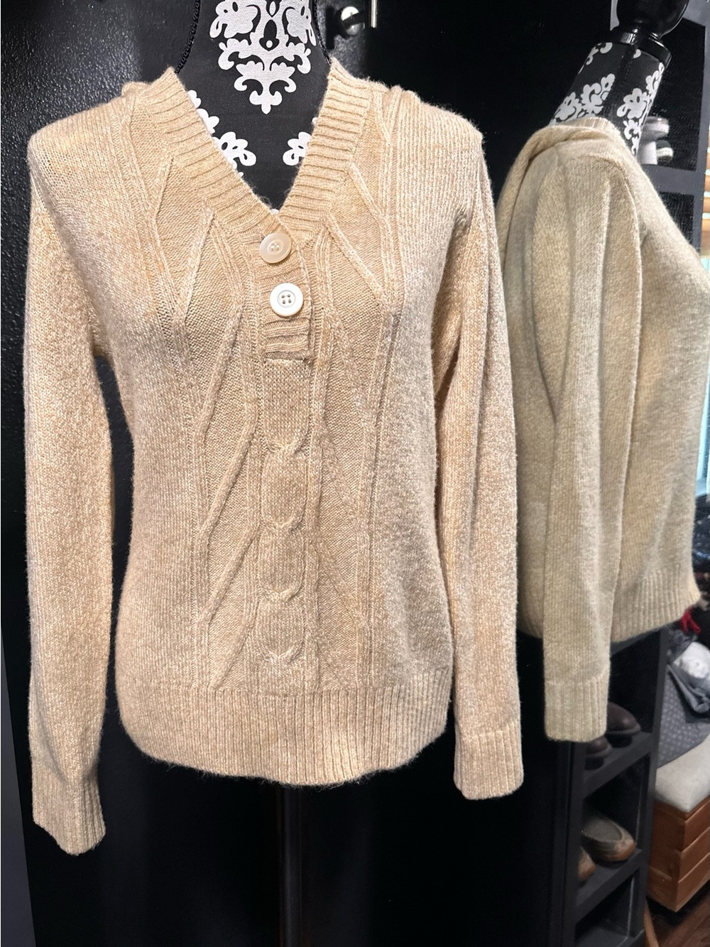 Y2K G.H Bass &Co. Holiday collection Beige Cable-Knit V-Neck Button Sweater sz L